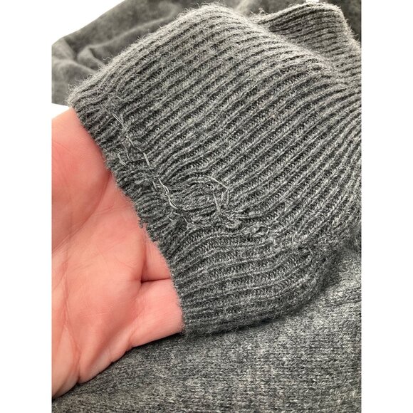 Alice + Olivia Gray Off-Shoulder Cashmere Sweater Womens S preppy classic soft - Picture 7 of 13